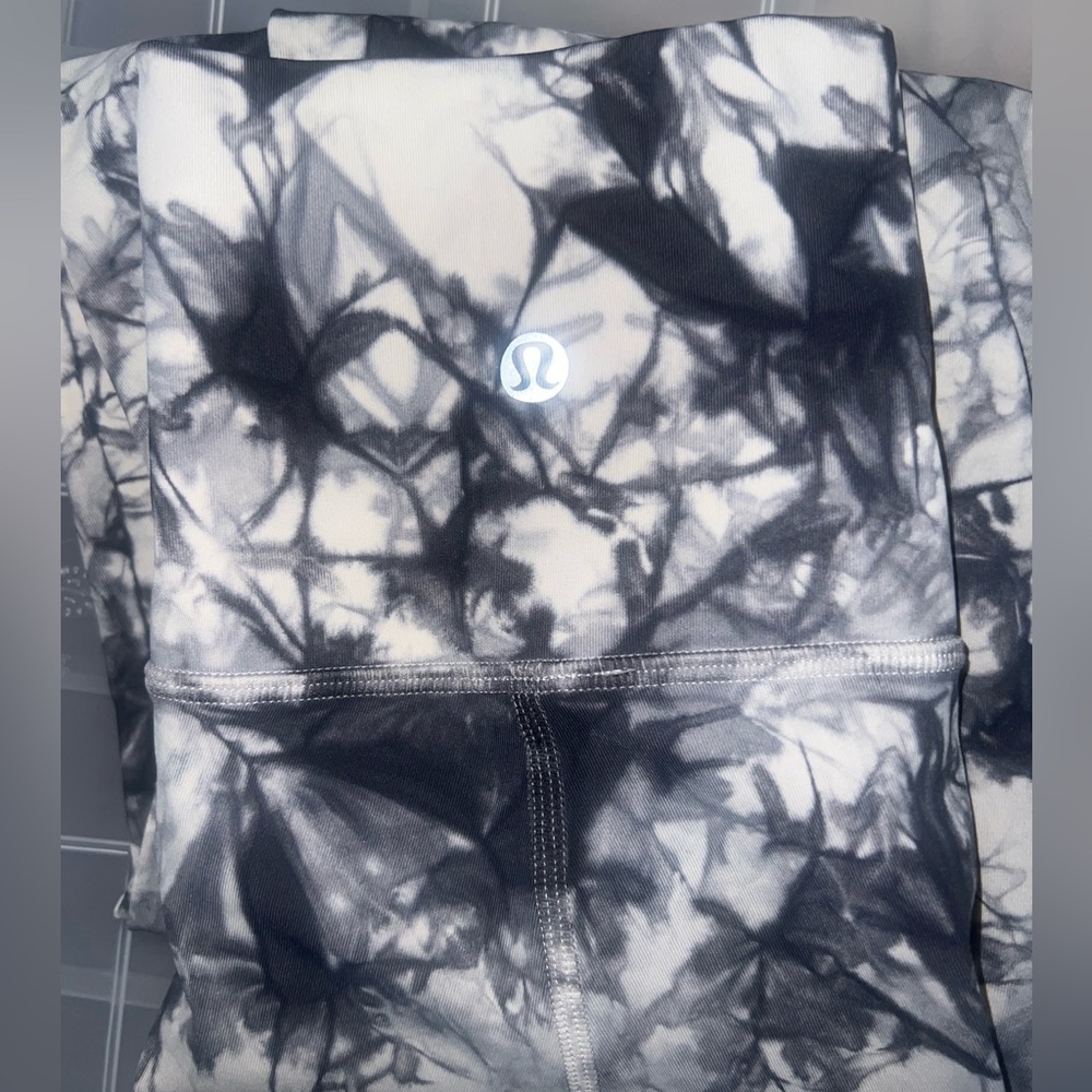 Lululemon Marble Leggings, sz 10